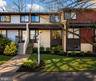 $2,900 | 2104 Cartwright Place, Reston, VA 20191