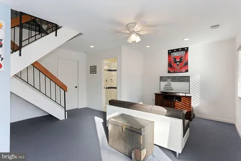 $2,900 | 2104 Cartwright Place, Reston, VA 20191