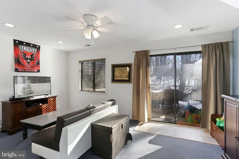 $2,900 | 2104 Cartwright Place, Reston, VA 20191