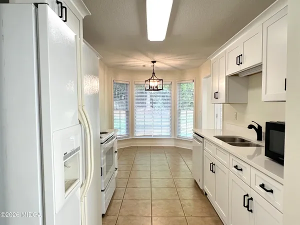 $2,400 | 134 Stone Brooke Drive, Gray, GA 31032