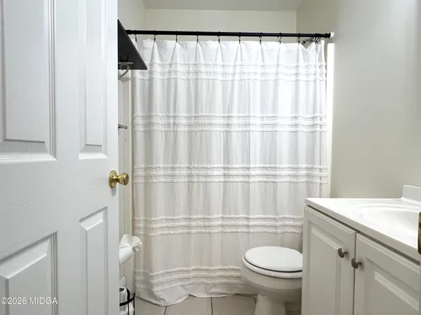 $2,400 | 134 Stone Brooke Drive, Gray, GA 31032