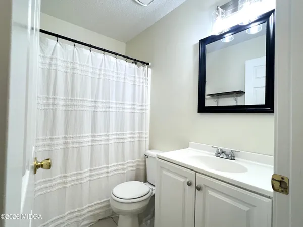 $2,400 | 134 Stone Brooke Drive, Gray, GA 31032