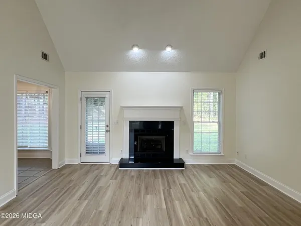 $2,400 | 134 Stone Brooke Drive, Gray, GA 31032