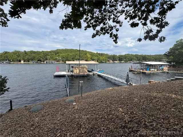 $729,000 | 221 Liahona Lane, Sunrise Beach, MO 65079