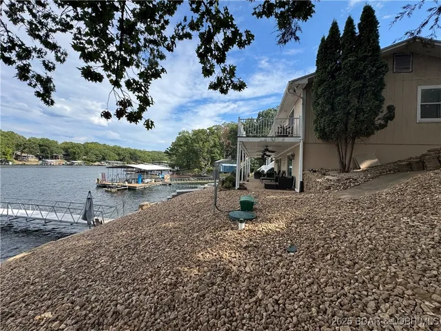 $729,000 | 221 Liahona Lane, Sunrise Beach, MO 65079