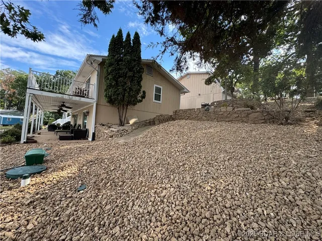 $729,000 | 221 Liahona Lane, Sunrise Beach, MO 65079