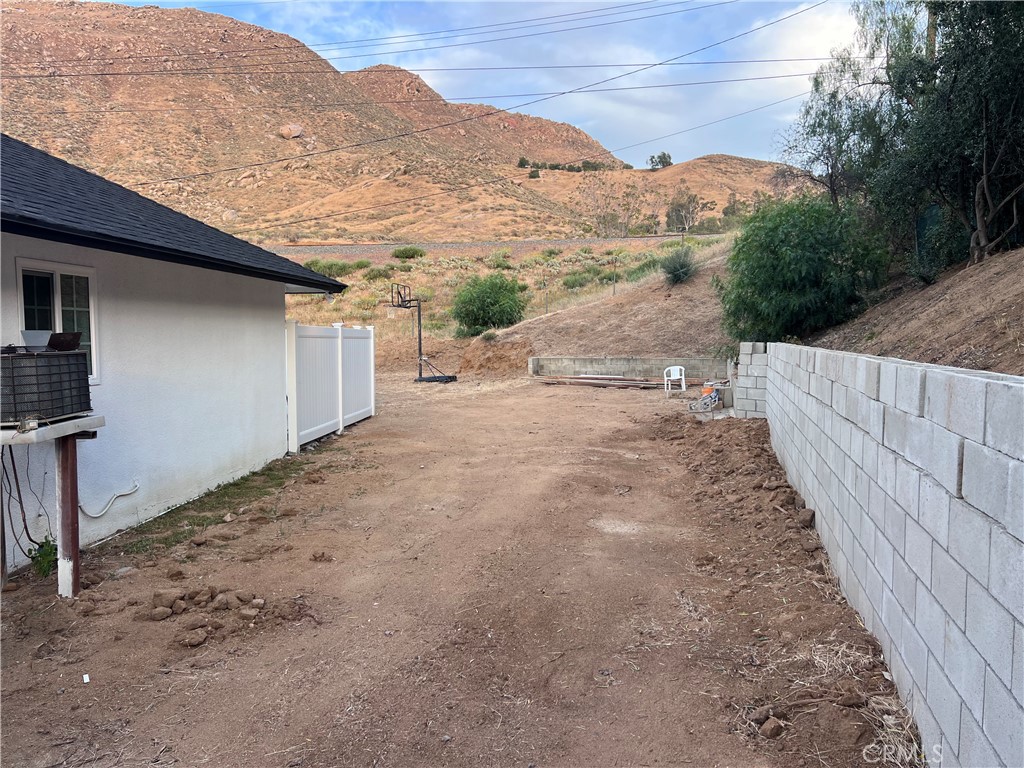 195 Masters Avenue Riverside, CA 92507 - Photo 35 of 37