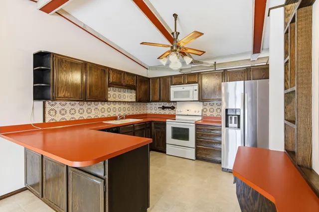 $265,000 | 13857 78th Place North, Maple Grove, MN 55311