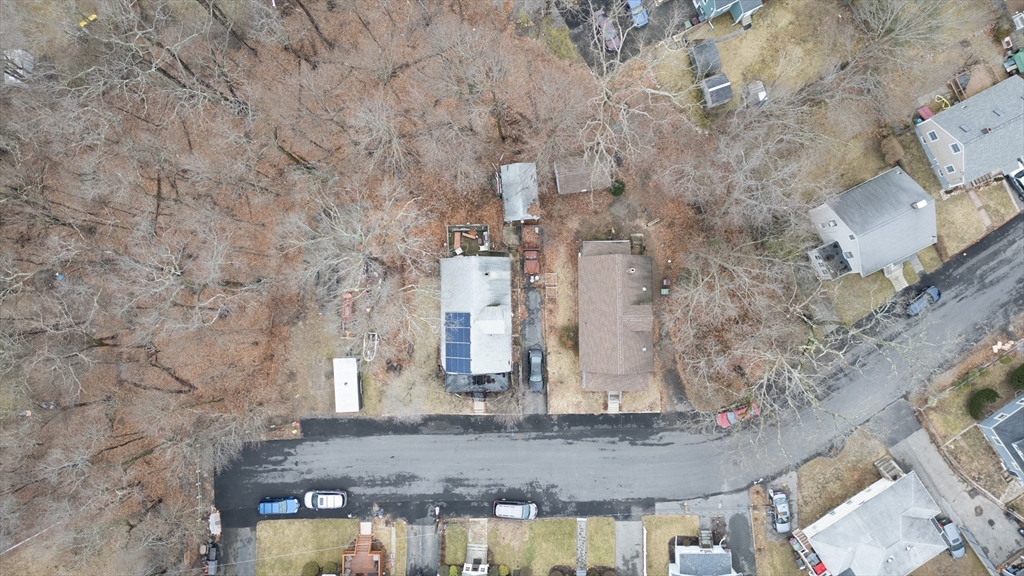 111 Schiller Road Dedham, MA 02026 - Photo 5 of 10