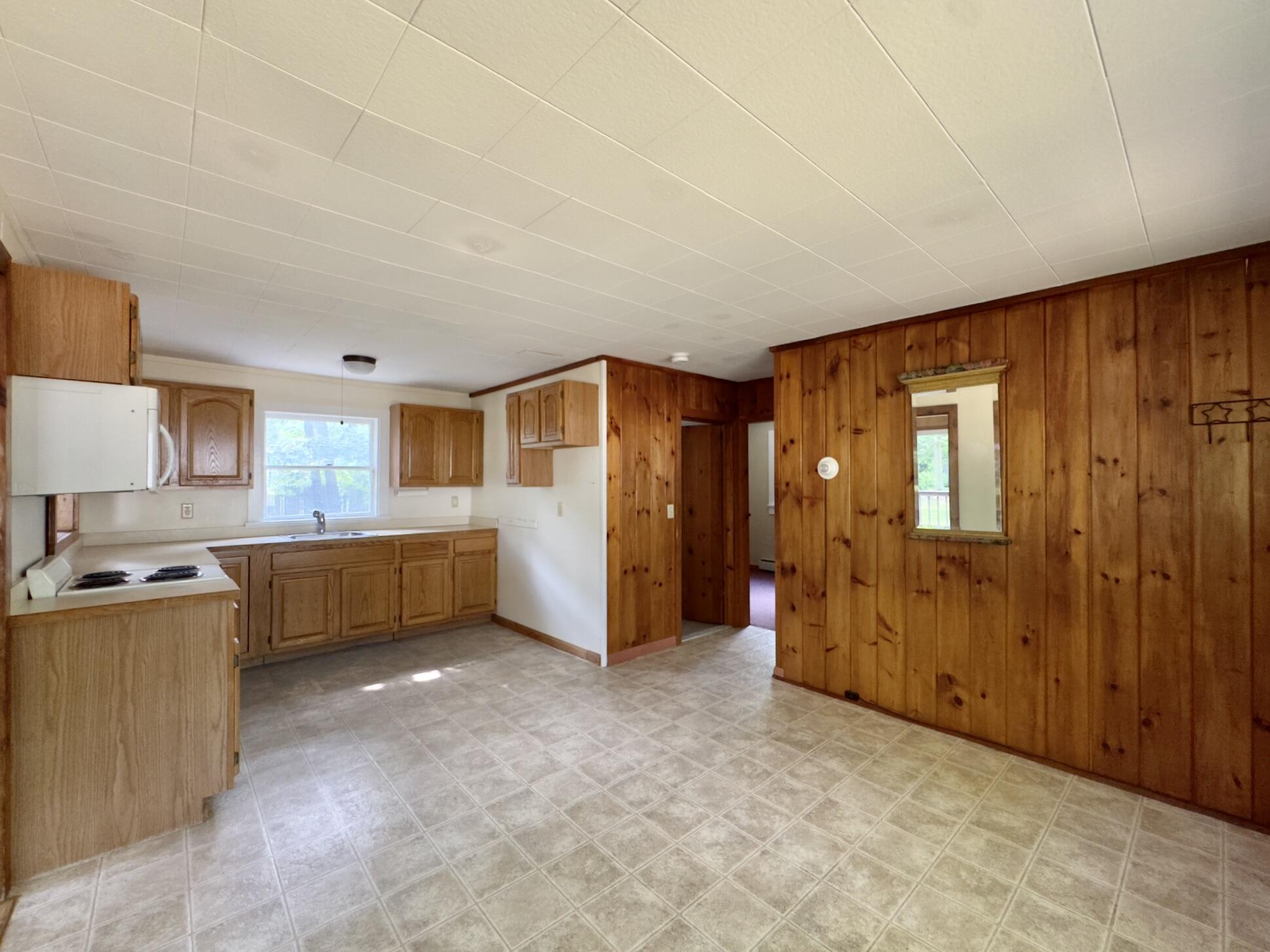 55 Lillian Road Eastham, MA 02642 - Photo 9 of 25 IMG_6565