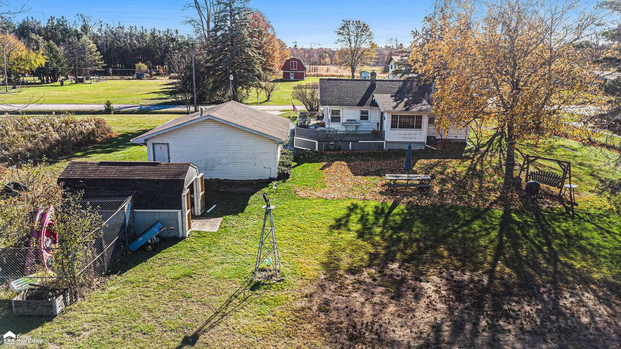 7394 Farrand Road Clio, MI 48420 - Photo 6 of 47 50195261-98064d5c-2b59-4500-b261-fc3852a84139.JPG
