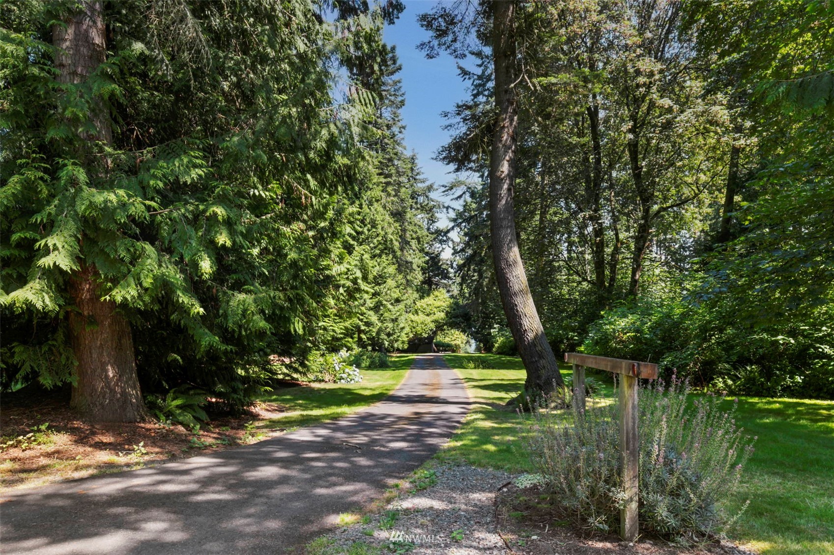21558 President Point Road Northeast Kingston, WA 98346 - Photo 3 of 36 Gallery Image 3