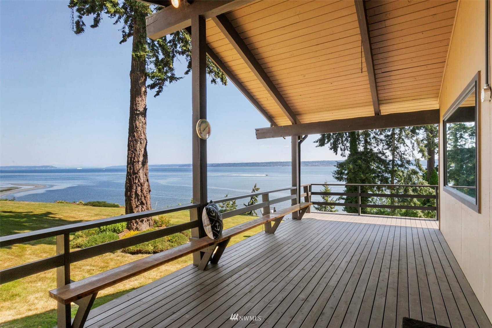 21558 President Point Road Northeast Kingston, WA 98346 - Photo 5 of 36 Gallery Image 5