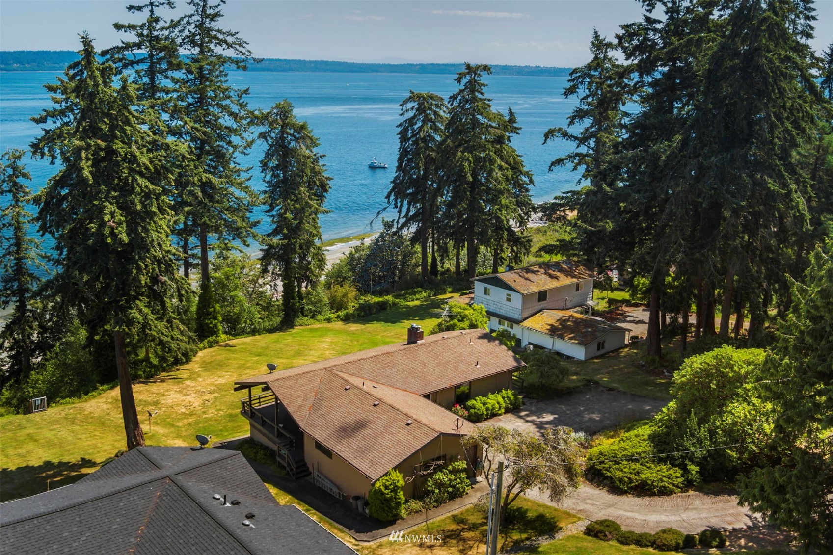 21558 President Point Road Northeast Kingston, WA 98346 - Photo 6 of 36 Gallery Image 6