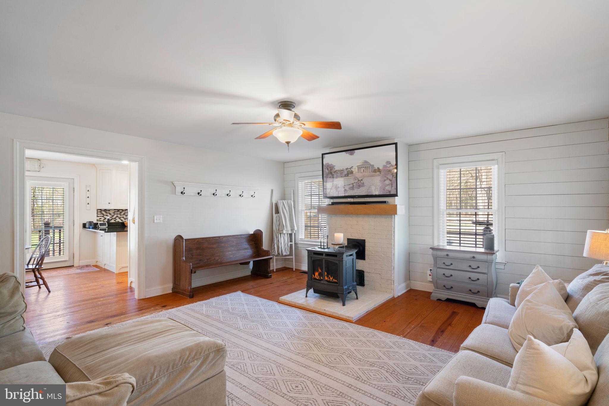 7518 Gold Dale Road Locust Grove, VA 22508 - Photo 8 of 52 Awesome natural light fills the living room