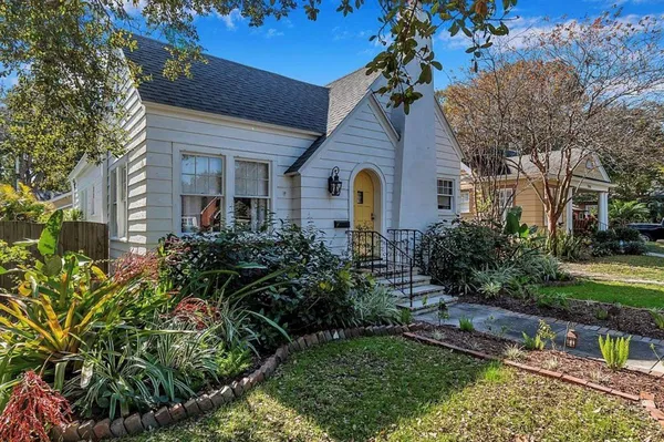$4,000 | 316 18th Avenue Northeast, St. Petersburg, FL 33704