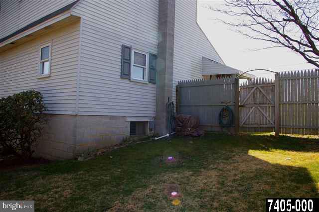 2712 Black Rock Road Hanover, PA 17331 - Photo 17 of 23