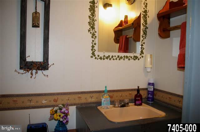 2712 Black Rock Road Hanover, PA 17331 - Photo 10 of 23