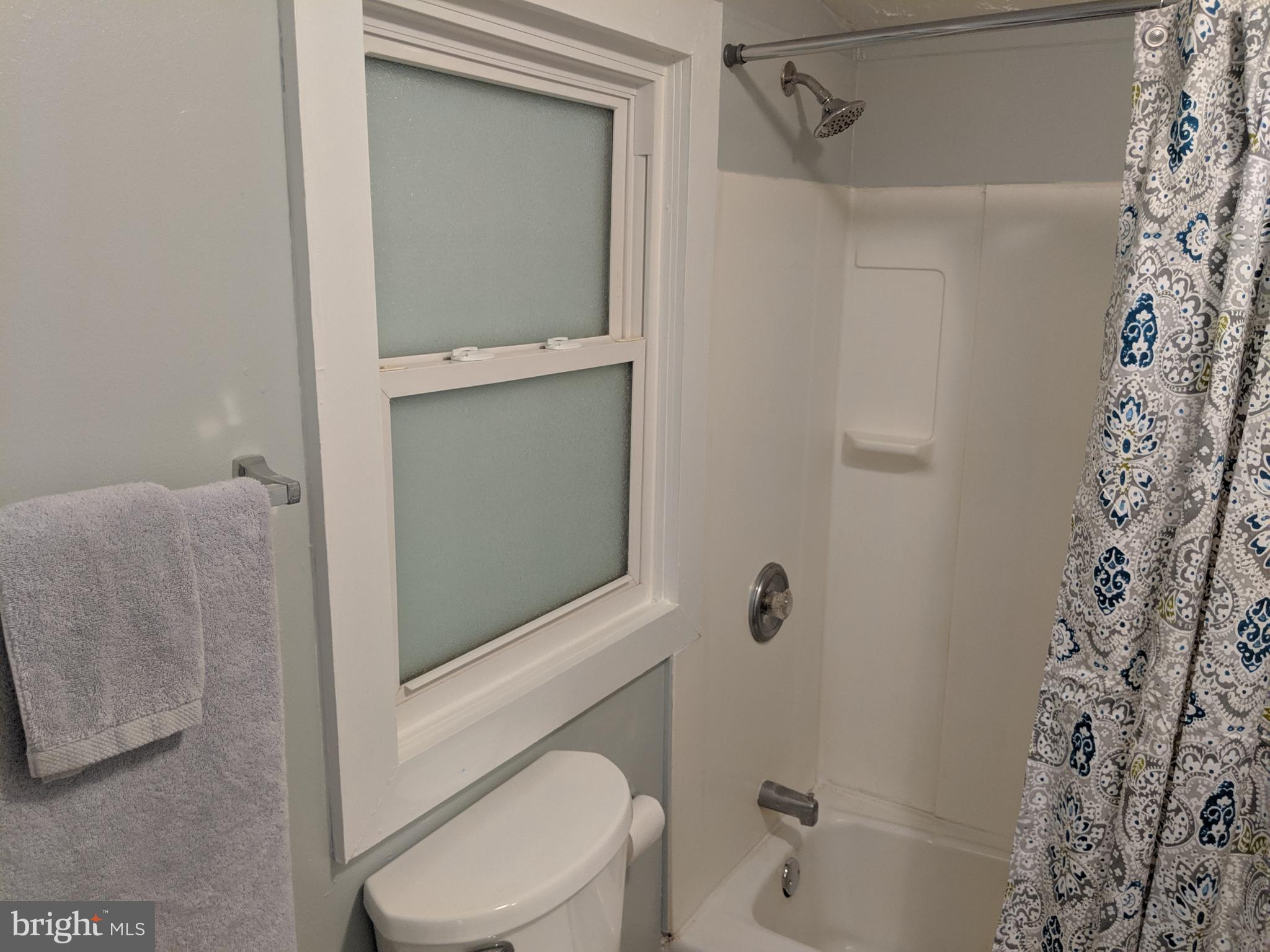 17227 Oakshade Road Orange, VA 22960 - Photo 15 of 28 Full bathroom