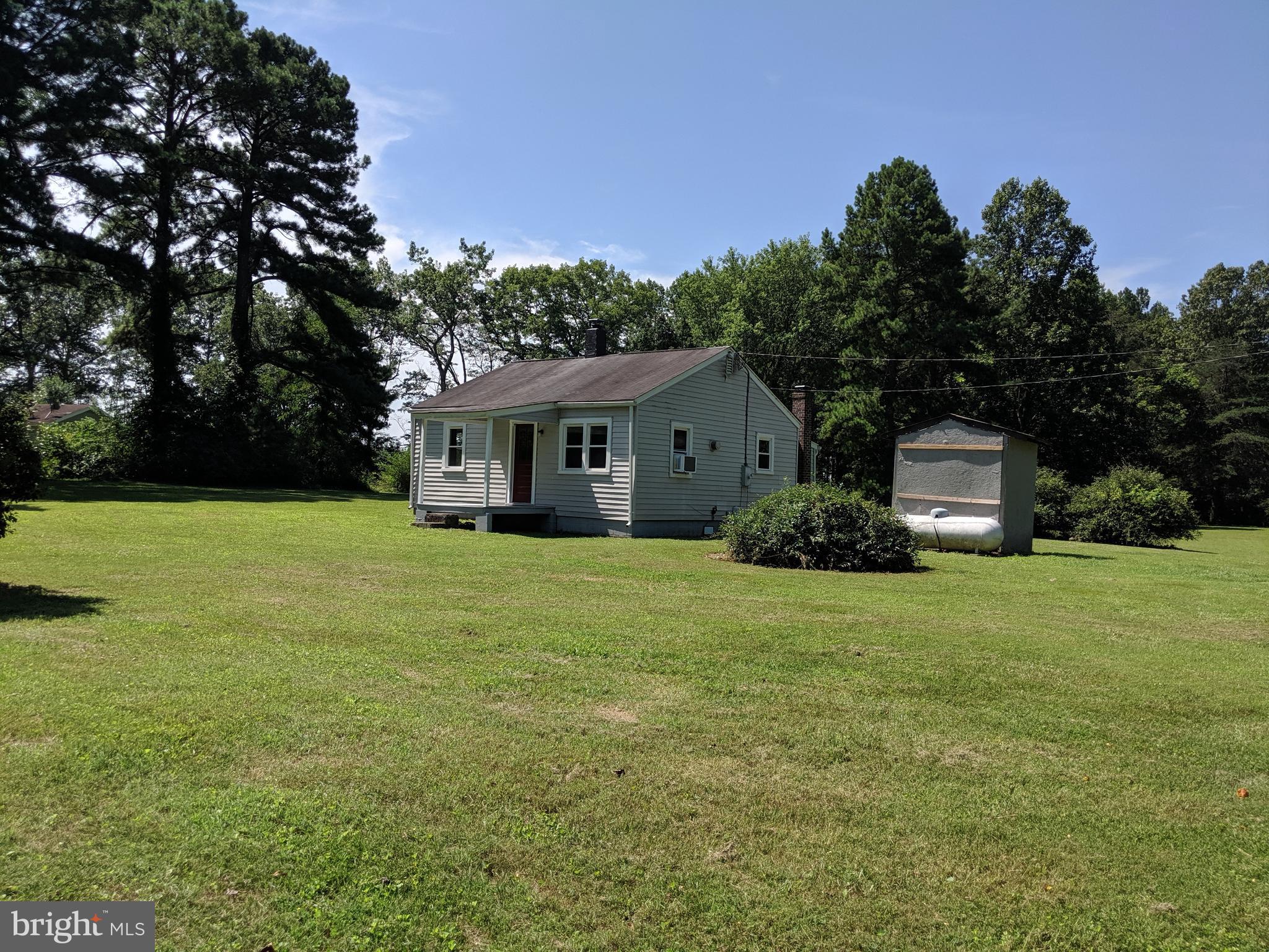 17227 Oakshade Road Orange, VA 22960 - Photo 21 of 28 Large front and side yard