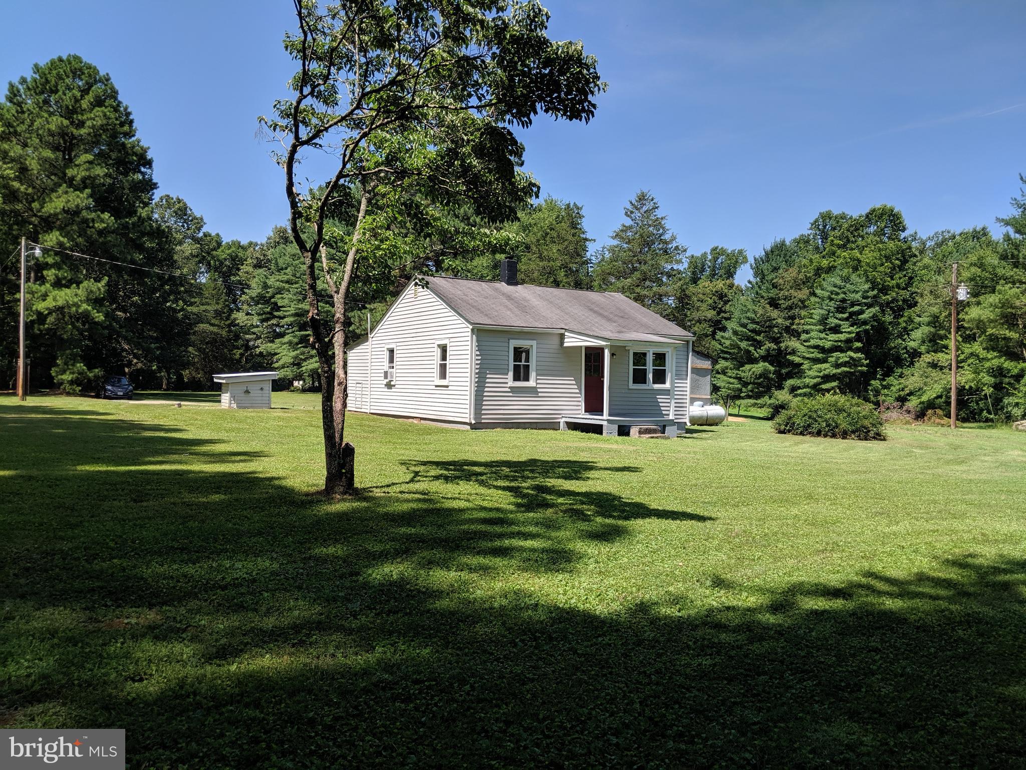 17227 Oakshade Road Orange, VA 22960 - Photo 23 of 28 Large back yard