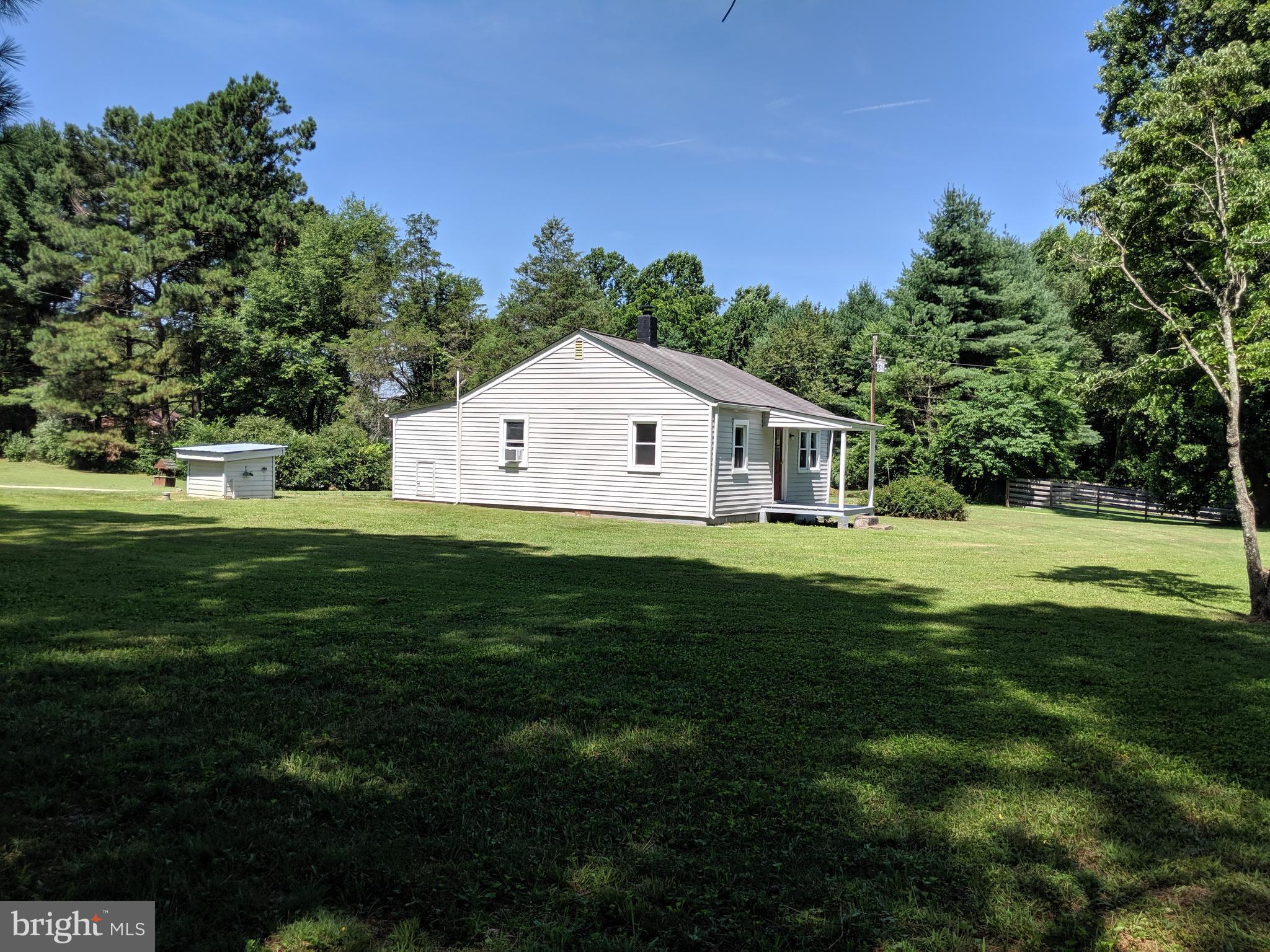 17227 Oakshade Road Orange, VA 22960 - Photo 24 of 28 Large side and back yard