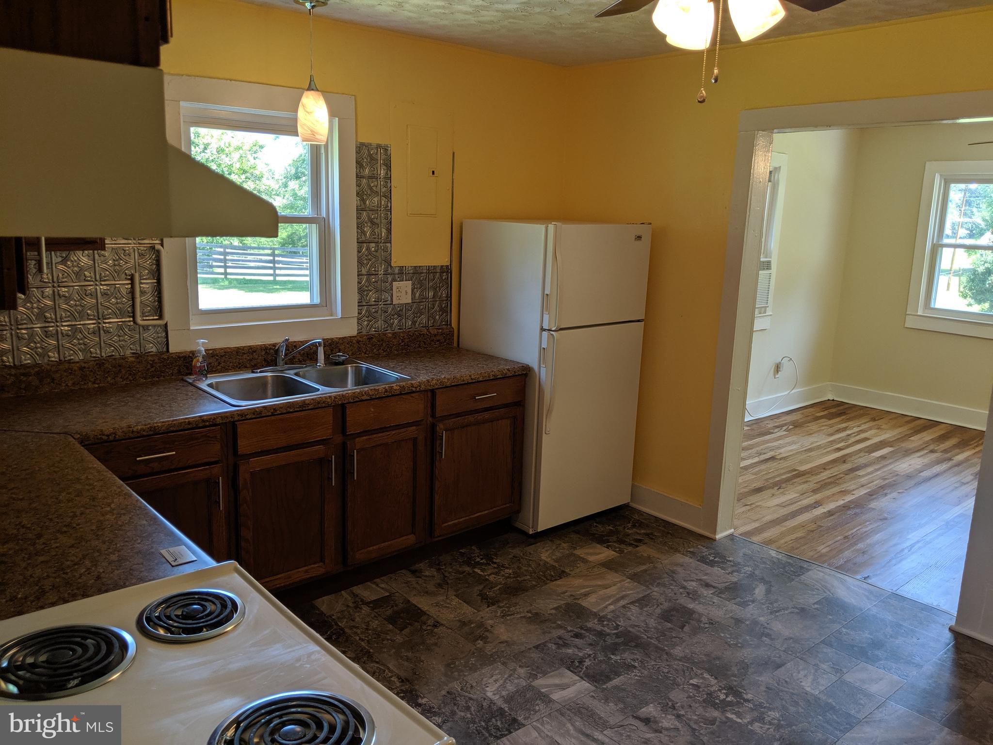 17227 Oakshade Road Orange, VA 22960 - Photo 5 of 28 Kitchen