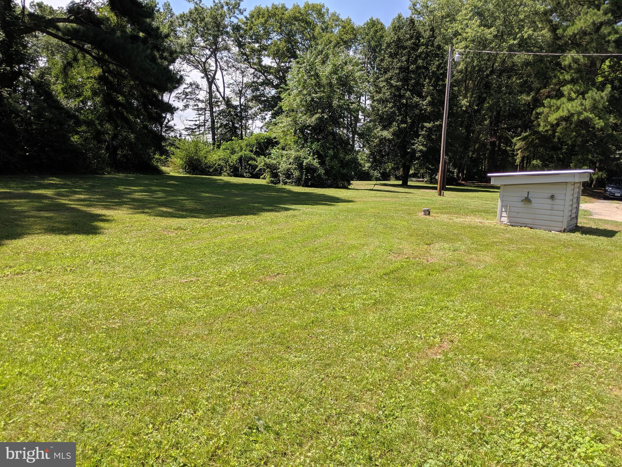 17227 Oakshade Road Orange, VA 22960 - Photo 9 of 28 Side yard