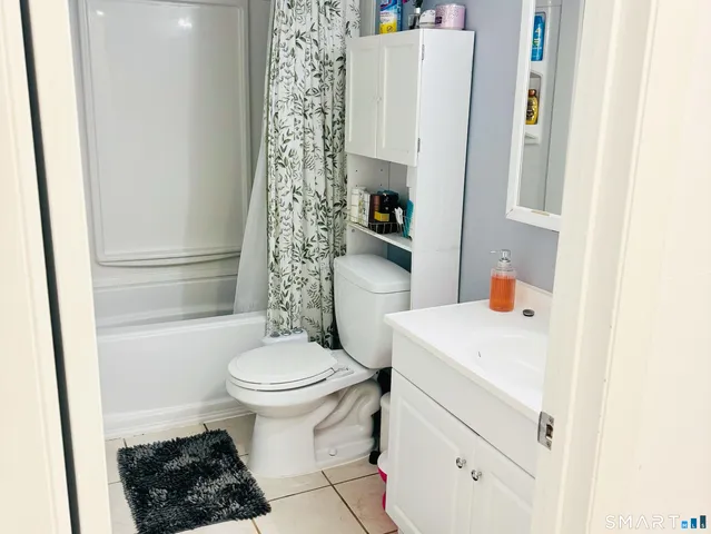 $2,495 | 10 Glenview Drive, Unit 10, Cromwell, CT 06416