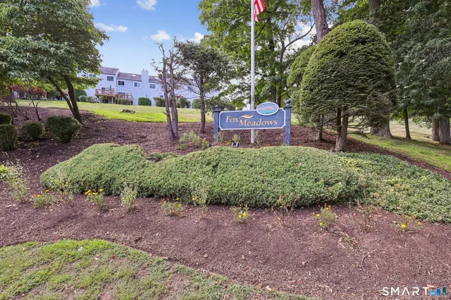 $2,495 | 10 Glenview Drive, Unit 10, Cromwell, CT 06416