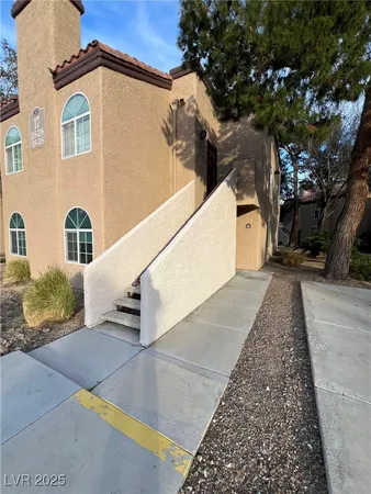 $1,595 | 9325 West Desert Inn Road, Unit 206, Las Vegas, NV 89117