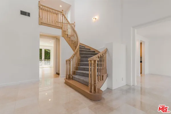 a view of entryway and hall
