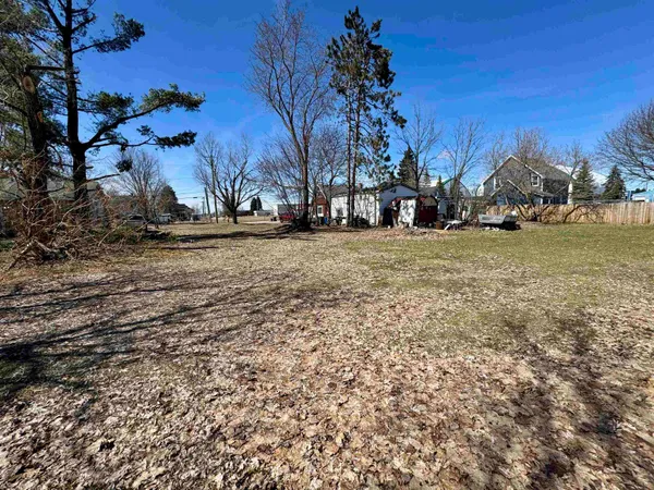 $5,000 | 924 Farrar Street, Cadillac, MI 49601