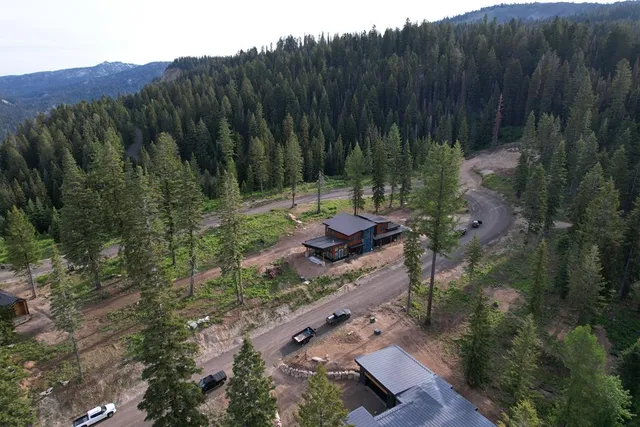 $2,875,000 | 112 North Loop Road, New Meadows, ID 83654
