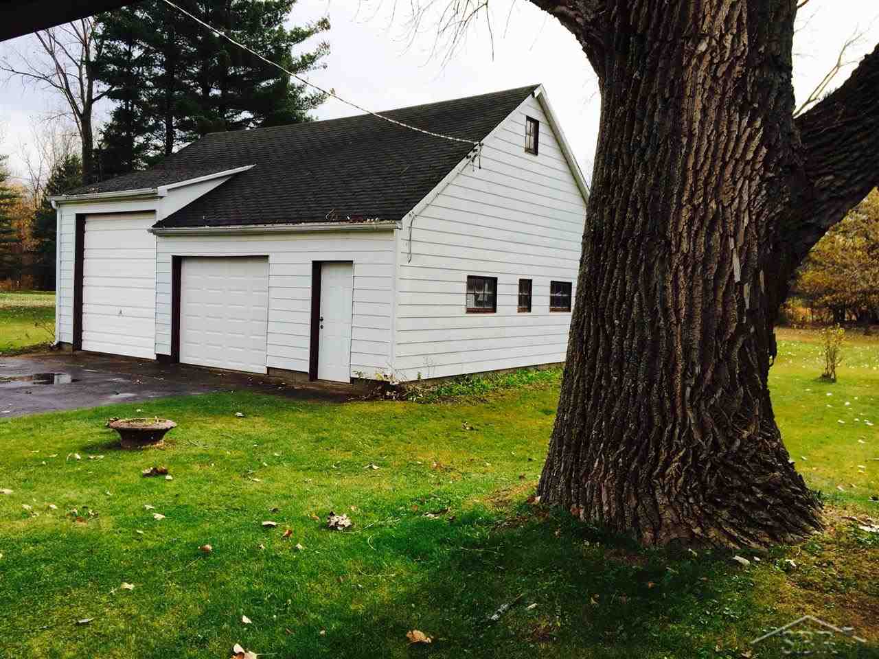 22379 Gratiot Road Merrill, MI 48637 - Photo 8 of 8 31218419-7.JPG