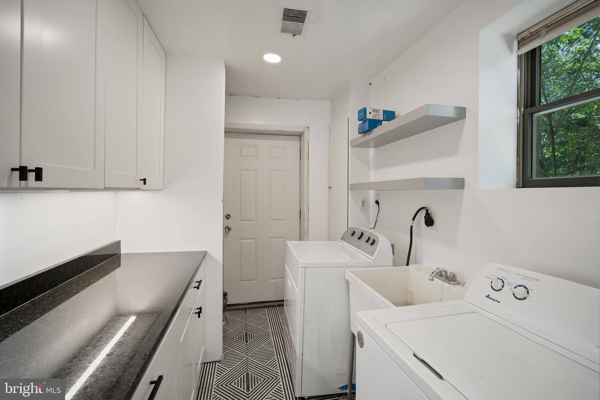 11822 Gordon Road Silver Spring, MD 20904 - Photo 16 of 42 Gallery Image 16