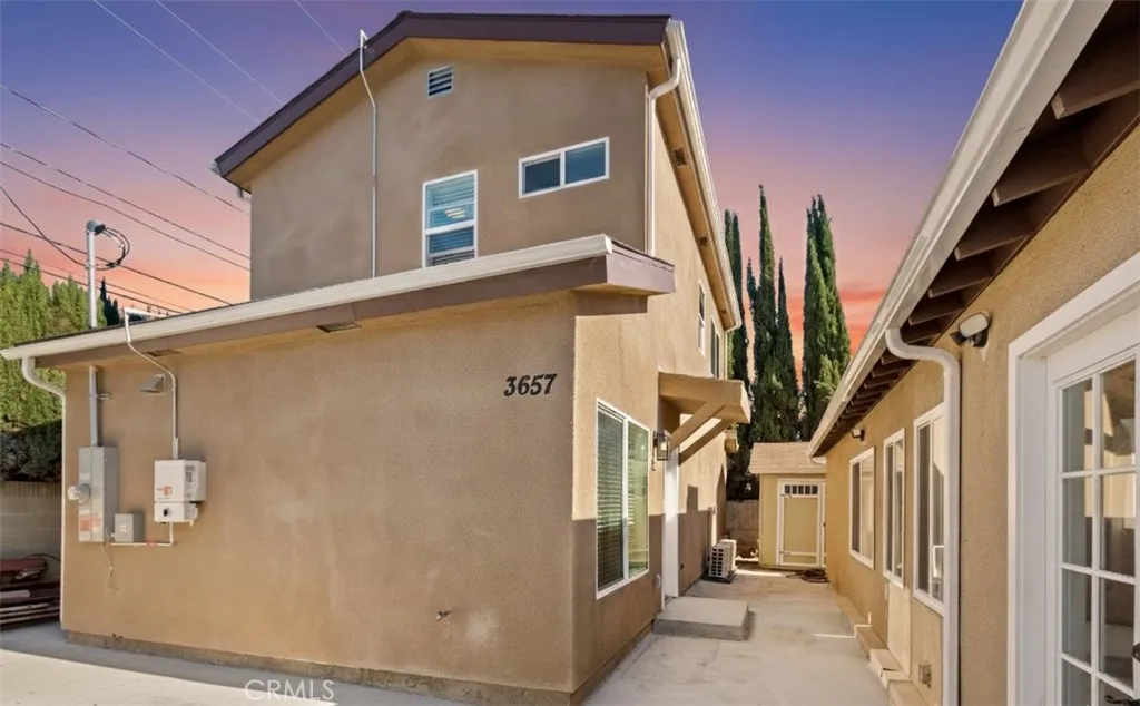 3657 Mountain View Avenue Pasadena, CA 91101 - Photo 1 of 25