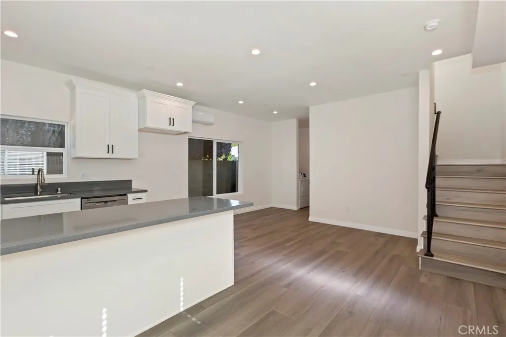 3657 Mountain View Avenue Pasadena, CA 91101 - Photo 6 of 25