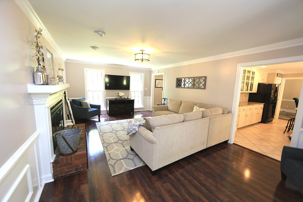 716 Bennington Drive Raleigh, NC 27615 - Photo 6 of 29 Family Room