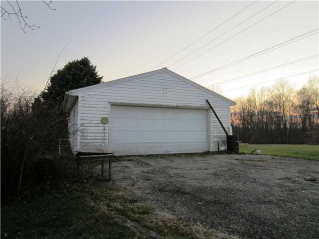 8577 Blacks Road Southwest Pataskala, OH 43062 - Photo 3 of 11