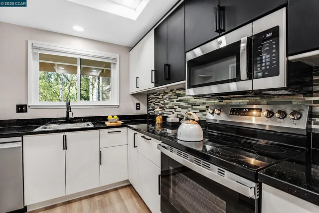 $639,000 | 2617 Oak Road, Unit C, Walnut Creek, CA 94597