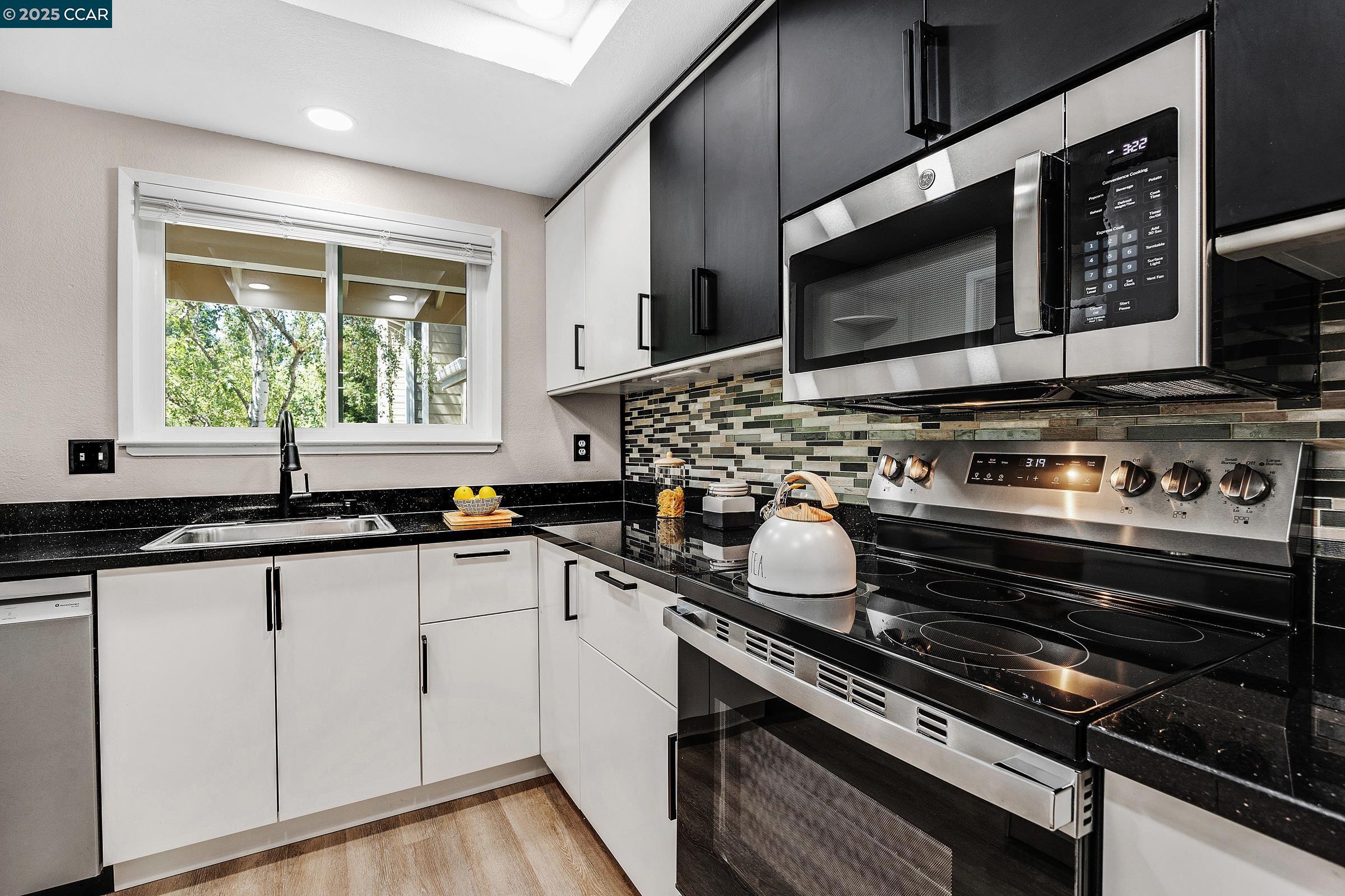 2617 Oak Road, Unit C Walnut Creek, CA 94597 - Photo 7 of 24