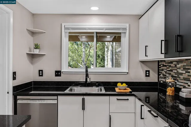 $639,000 | 2617 Oak Road, Unit C, Walnut Creek, CA 94597