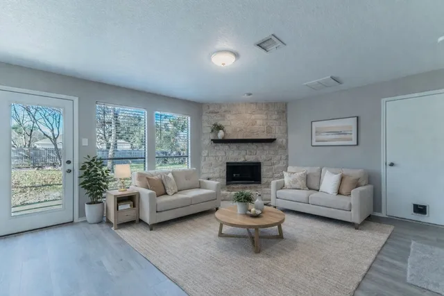 $299,999 | 1807 Parkwood Drive, Leander, TX 78641