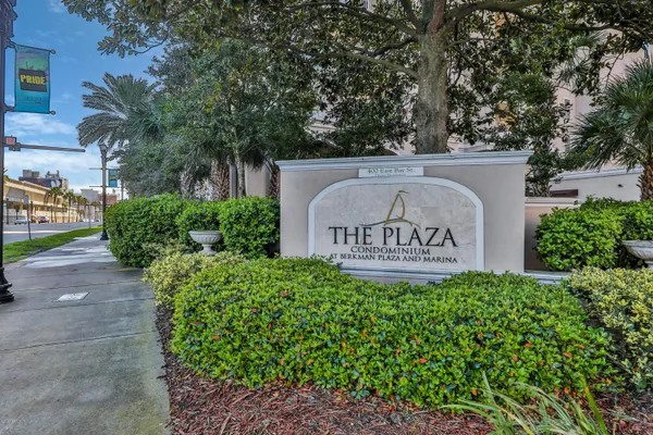 $3,500 | 400 East Bay Street, Unit PH 3, Jacksonville, FL 32202