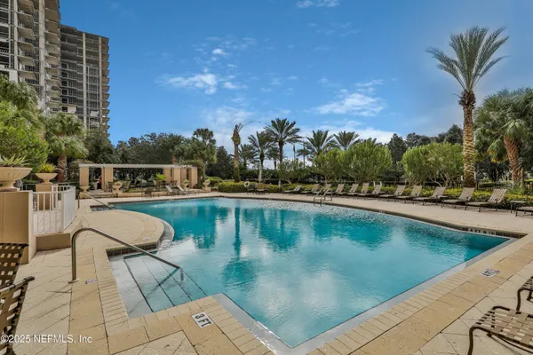 $3,500 | 400 East Bay Street, Unit PH 3, Jacksonville, FL 32202