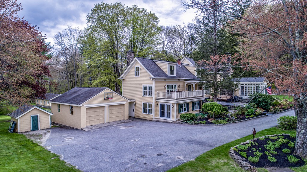 200 Crosby Road Berlin, MA 01503 - Photo 3 of 30 Gallery Image 3
