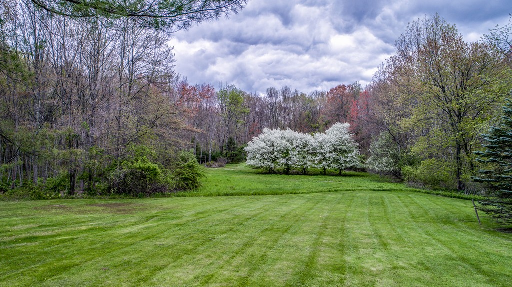 200 Crosby Road Berlin, MA 01503 - Photo 8 of 30 Gallery Image 8