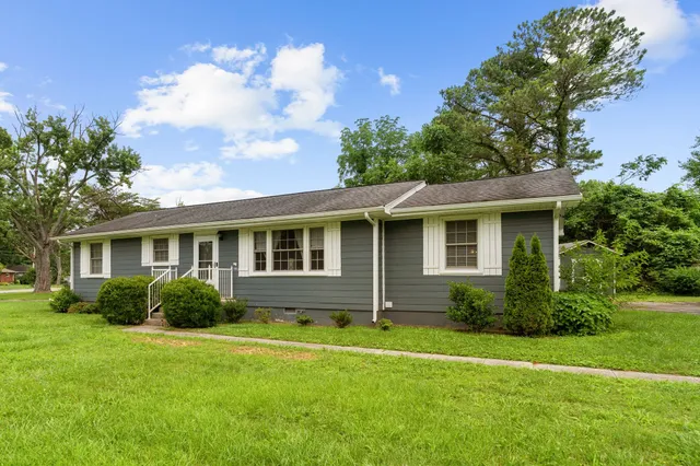 $344,900 | 1015 Glenwood Drive, Murfreesboro, TN 37129