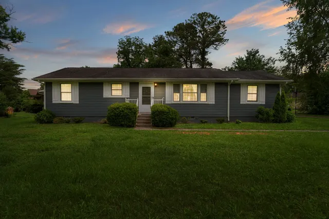 $344,900 | 1015 Glenwood Drive, Murfreesboro, TN 37129